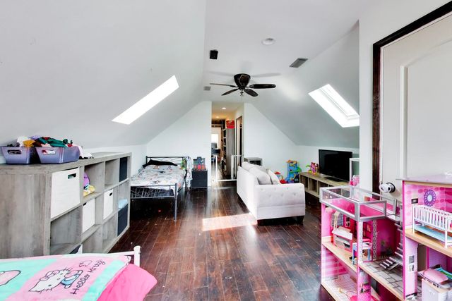 3324 N Kostner Avenue, Chicago, IL 60641