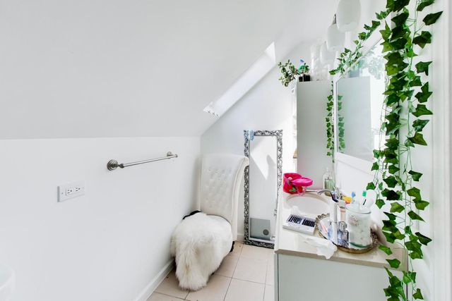 3324 N Kostner Avenue, Chicago, IL 60641