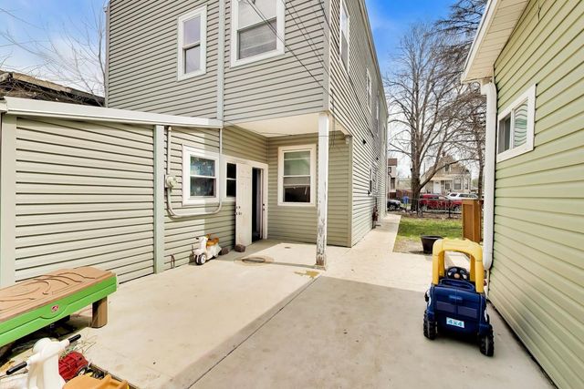 3324 N Kostner Avenue, Chicago, IL 60641