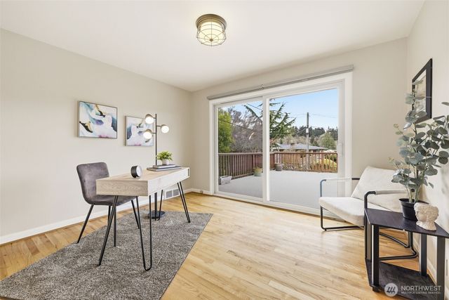 4019 SW Henderson Street, Seattle, WA 98136