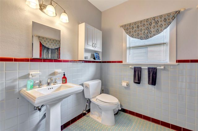 4316 Caduceus Place, Galveston, TX 77550