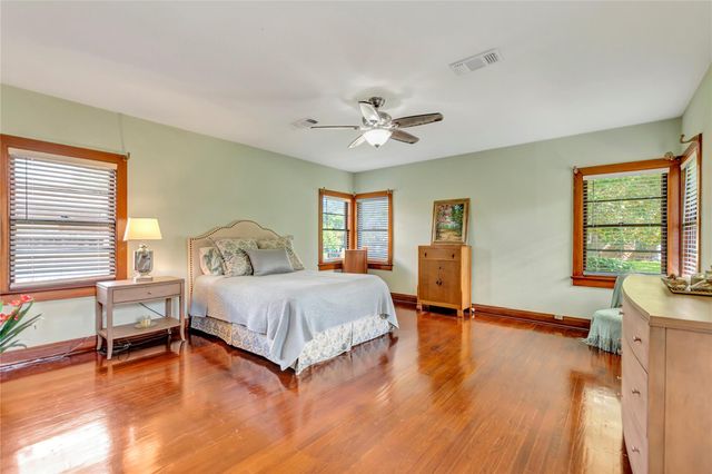 4316 Caduceus Place, Galveston, TX 77550