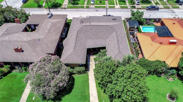 4316 Caduceus Place, Galveston, TX 77550