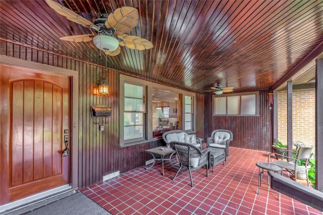 4316 Caduceus Place, Galveston, TX 77550