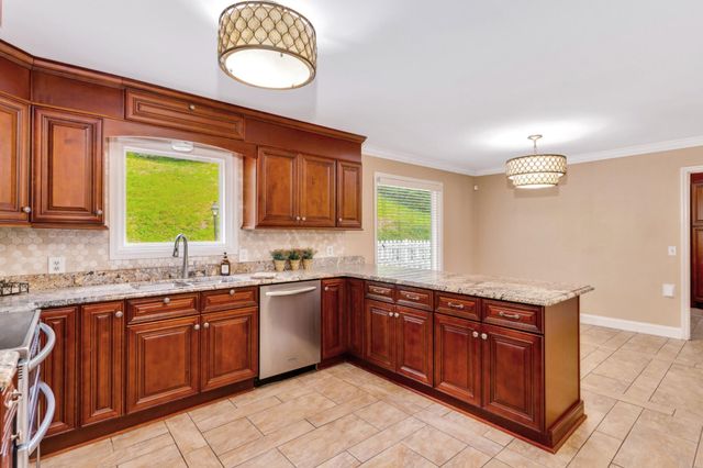 910 Mockingbird Drive, Chattanooga, TN 37412