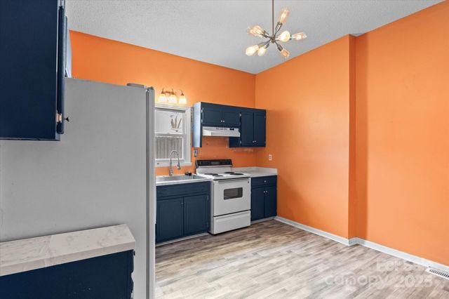 30 2nd Street, Cramerton, NC 28032