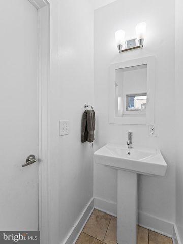 2034 TRENTON AVE, Philadelphia, PA 19125