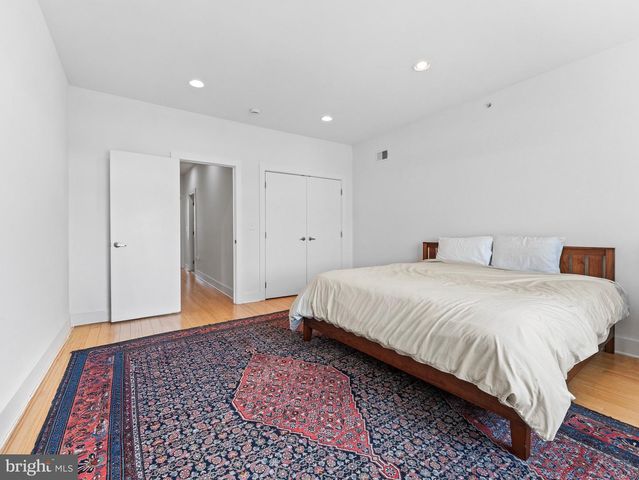 2034 TRENTON AVE, Philadelphia, PA 19125