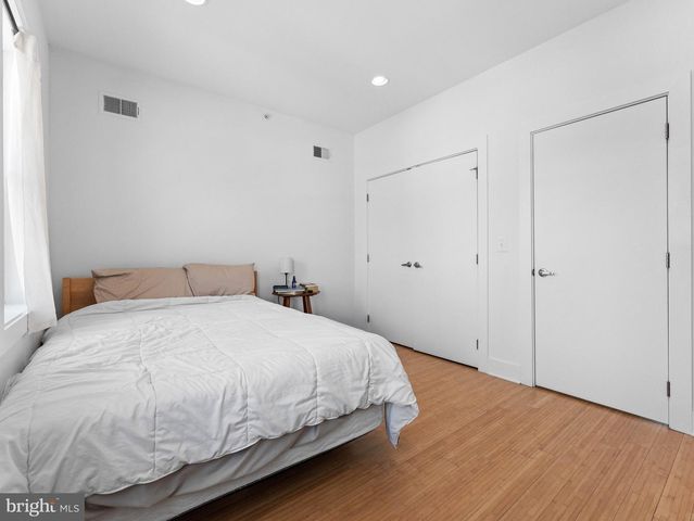 2034 TRENTON AVE, Philadelphia, PA 19125