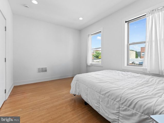2034 TRENTON AVE, Philadelphia, PA 19125