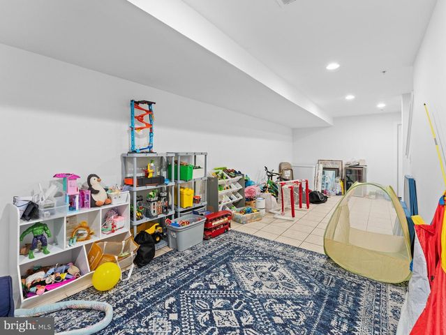 2034 TRENTON AVE, Philadelphia, PA 19125