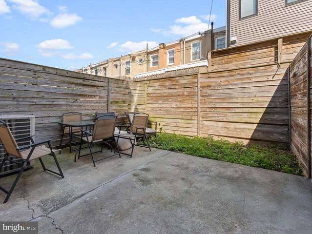 2034 TRENTON AVE, Philadelphia, PA 19125