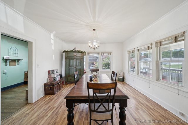 1327 E 10th Street, Okmulgee, OK 74447