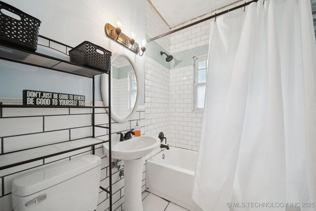 1327 E 10th Street, Okmulgee, OK 74447