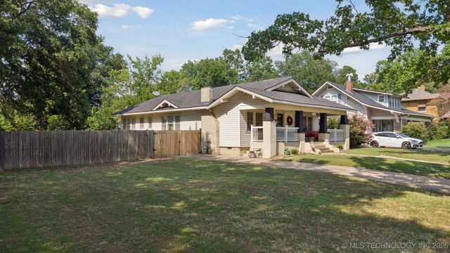 1327 E 10th Street, Okmulgee, OK 74447
