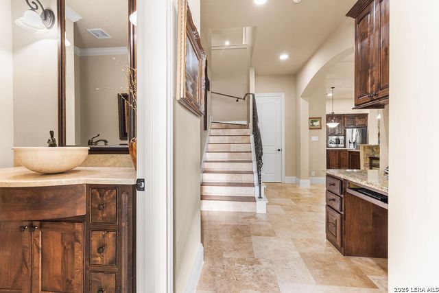 25 Stone Terrace, Fair Oaks Ranch, TX 78015