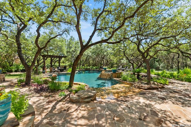 25 Stone Terrace, Fair Oaks Ranch, TX 78015