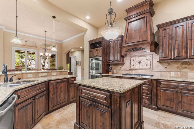 25 Stone Terrace, Fair Oaks Ranch, TX 78015