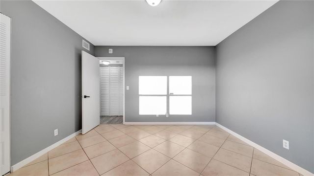 10433 Sunrise Lakes Boulevard 409, Sunrise, FL 33322