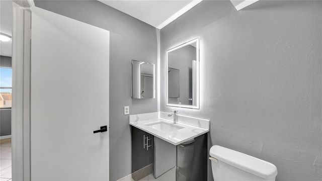 10433 Sunrise Lakes Boulevard 409, Sunrise, FL 33322