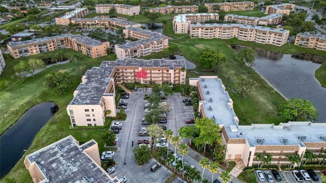 10433 Sunrise Lakes Boulevard 409, Sunrise, FL 33322