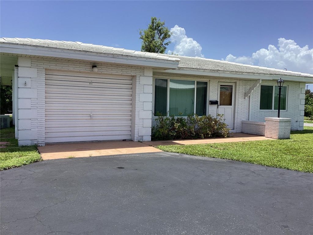 8961 ABBEY COURT, North Port, FL 34287