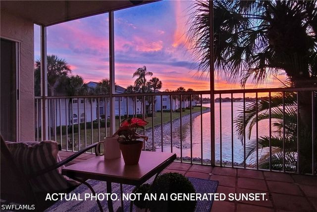 2875 Citrus Lake DR M205, Naples, FL 34109