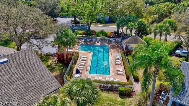 2875 Citrus Lake DR M205, Naples, FL 34109