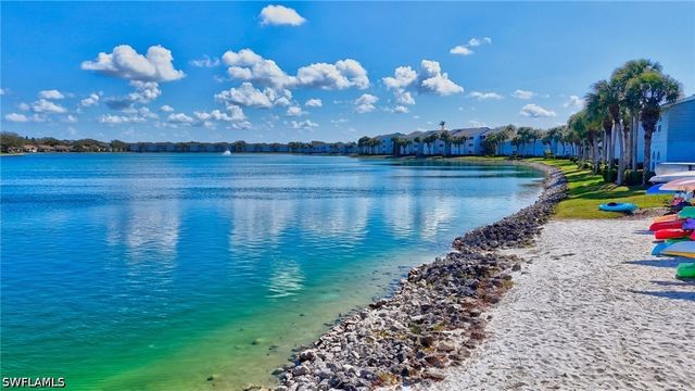 2875 Citrus Lake DR M205, Naples, FL 34109