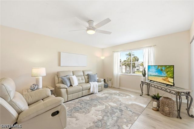 2875 Citrus Lake DR M205, Naples, FL 34109