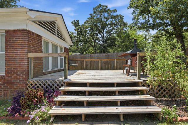 5208 F Street, Little Rock, AR 72205