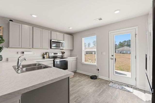 136 Bud Dr., Longs, SC 29568