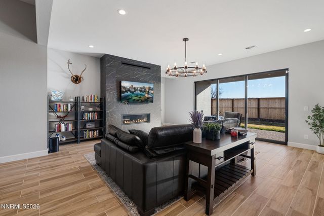 1561 Evangeline Drive, Sparks, NV 89436