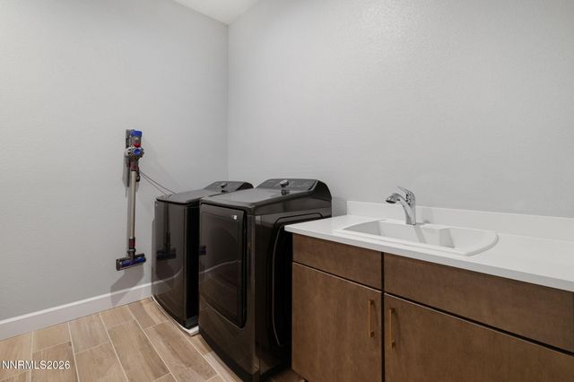 1561 Evangeline Drive, Sparks, NV 89436