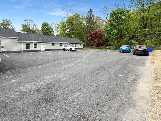 4332 Albany Post Road 5, Hyde Park, NY 12538