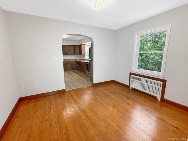 4332 Albany Post Road 5, Hyde Park, NY 12538