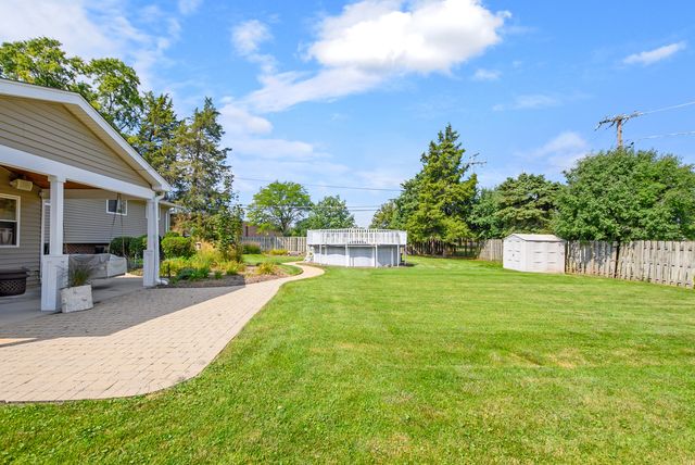 389 W Evergreen Lane, Elmhurst, IL 60126
