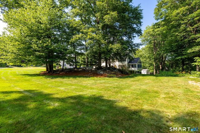 56 Larkspur Lane, Bristol, CT 06010