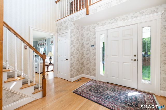 56 Larkspur Lane, Bristol, CT 06010