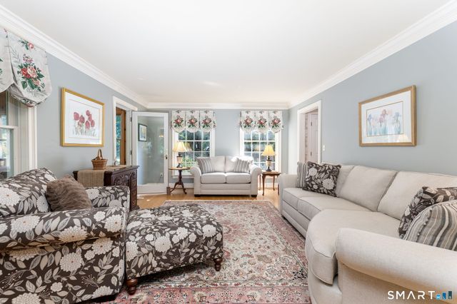 56 Larkspur Lane, Bristol, CT 06010