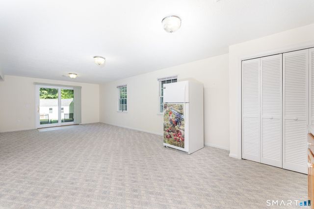 56 Larkspur Lane, Bristol, CT 06010