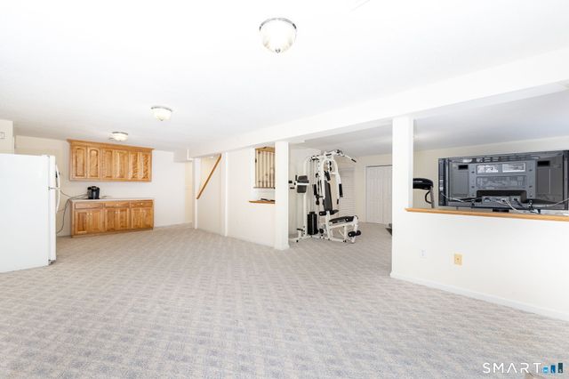 56 Larkspur Lane, Bristol, CT 06010