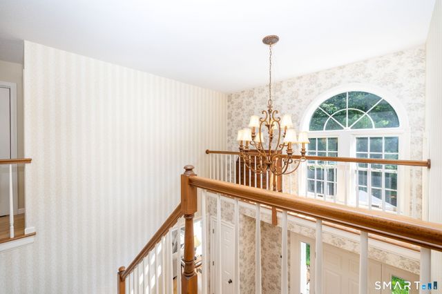 56 Larkspur Lane, Bristol, CT 06010