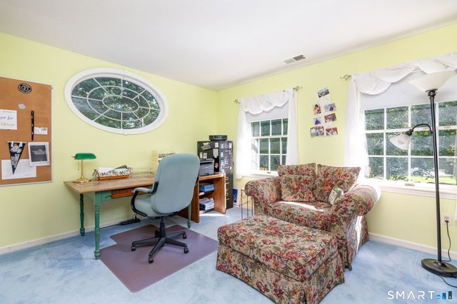 56 Larkspur Lane, Bristol, CT 06010