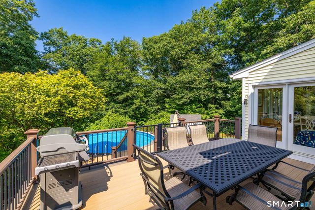56 Larkspur Lane, Bristol, CT 06010
