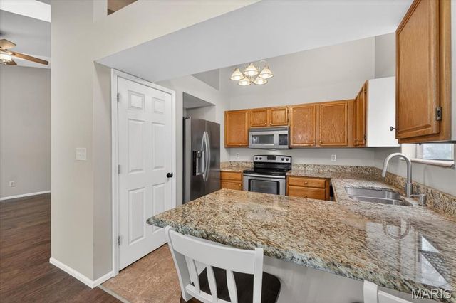 409 Hunters Crossing Court, Wildwood, MO 63040