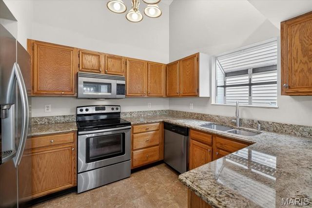 409 Hunters Crossing Court, Wildwood, MO 63040
