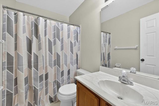 409 Hunters Crossing Court, Wildwood, MO 63040