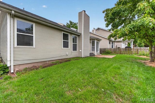 409 Hunters Crossing Court, Wildwood, MO 63040