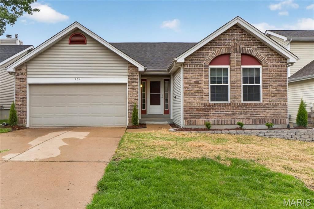 409 Hunters Crossing Court, Wildwood, MO 63040